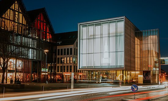 Kunsthalle Weishaupt bei Nacht