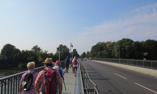 August 2015, Pilger überwinden Grenzen in Donauwörth